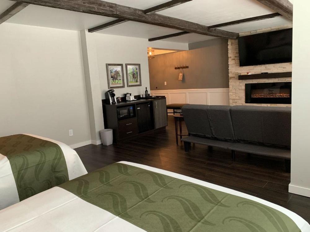 Suite interior