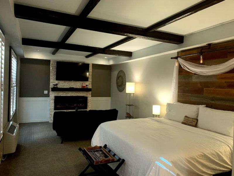 Deluxe King Studio interior